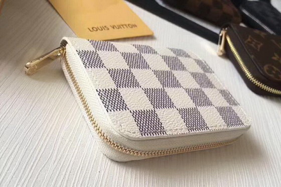 lu wallet-071